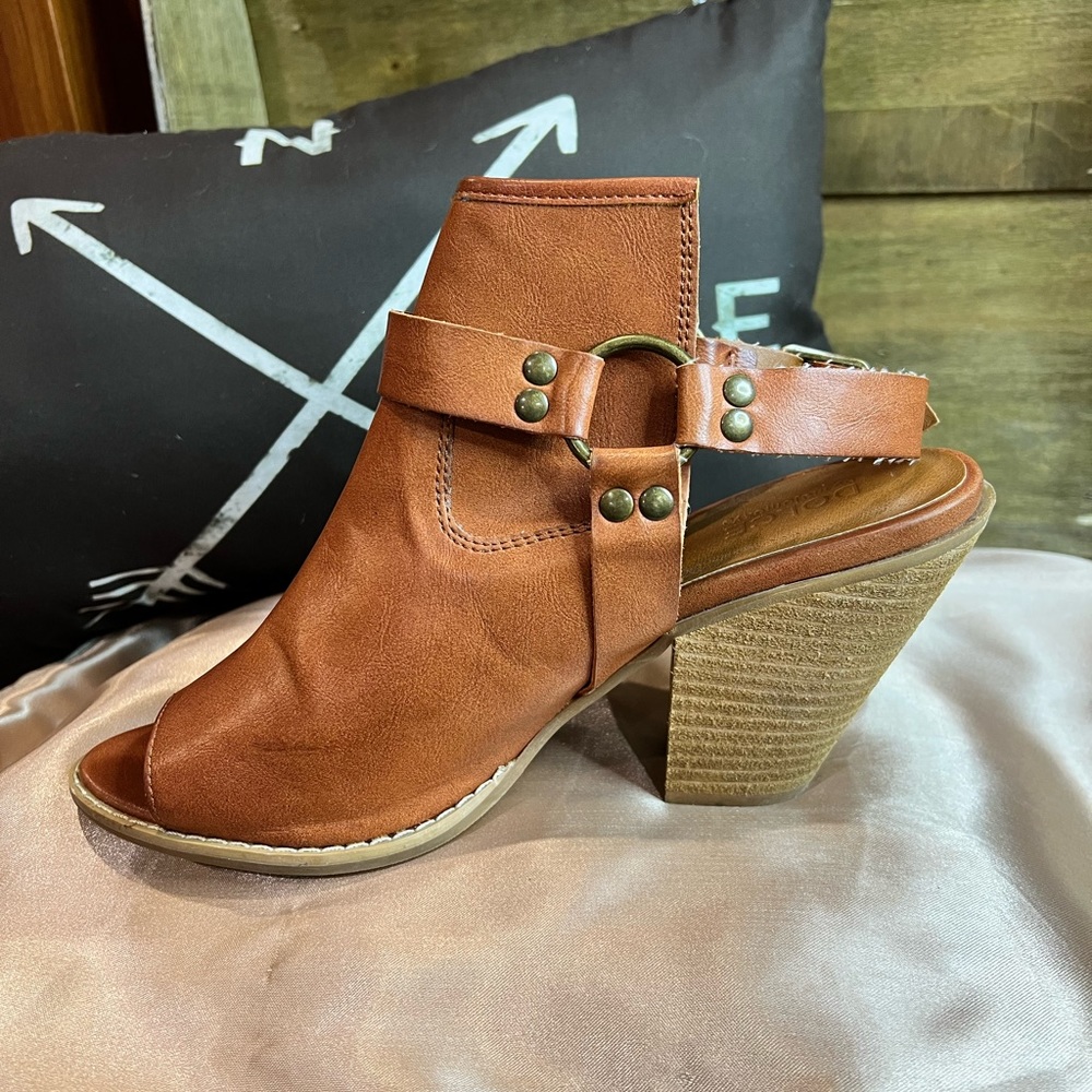 Dolce by Mojo Moxy boots